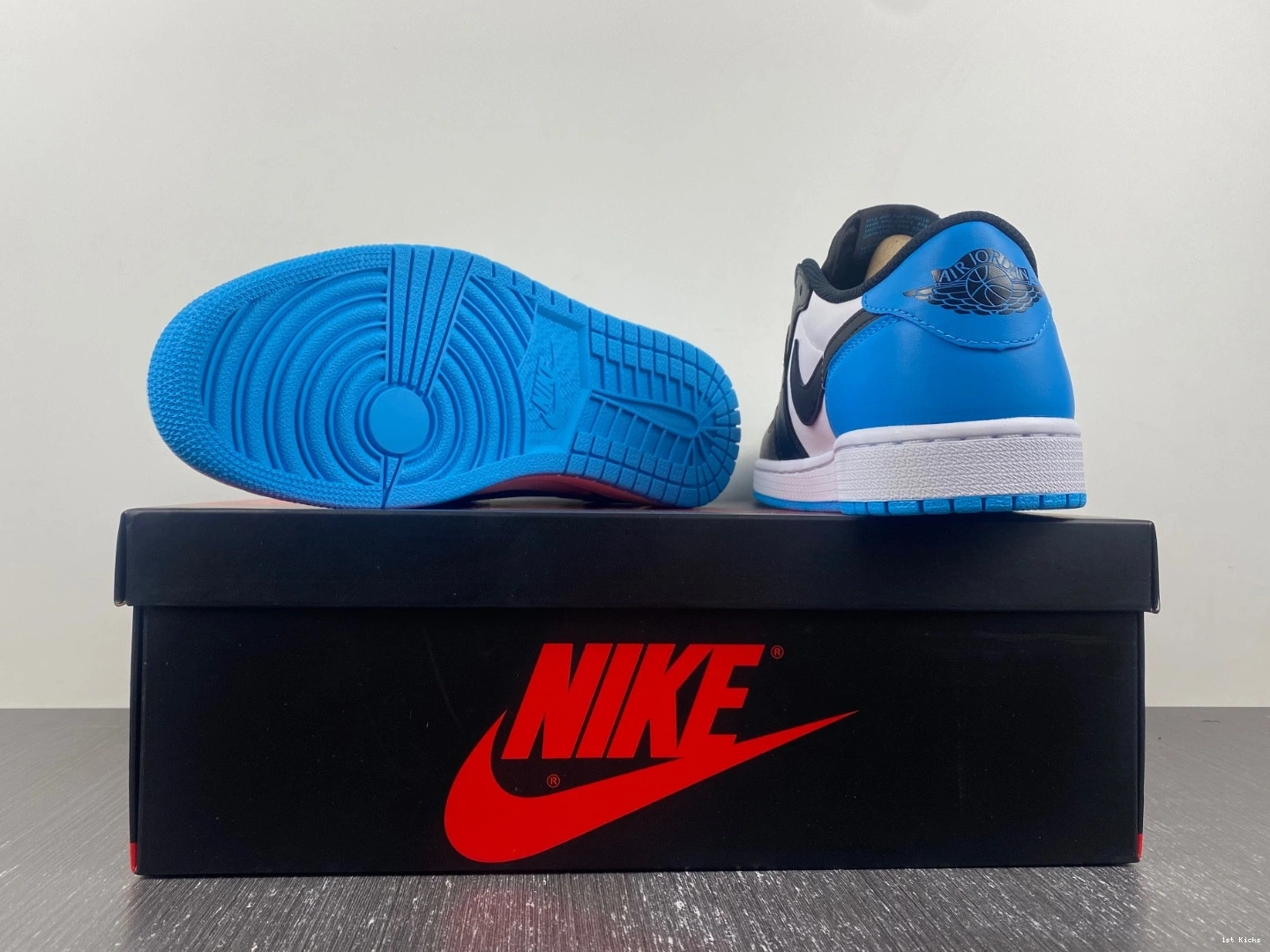Retro - CZ0790-104 1 Low OG UNC Jordan 0424